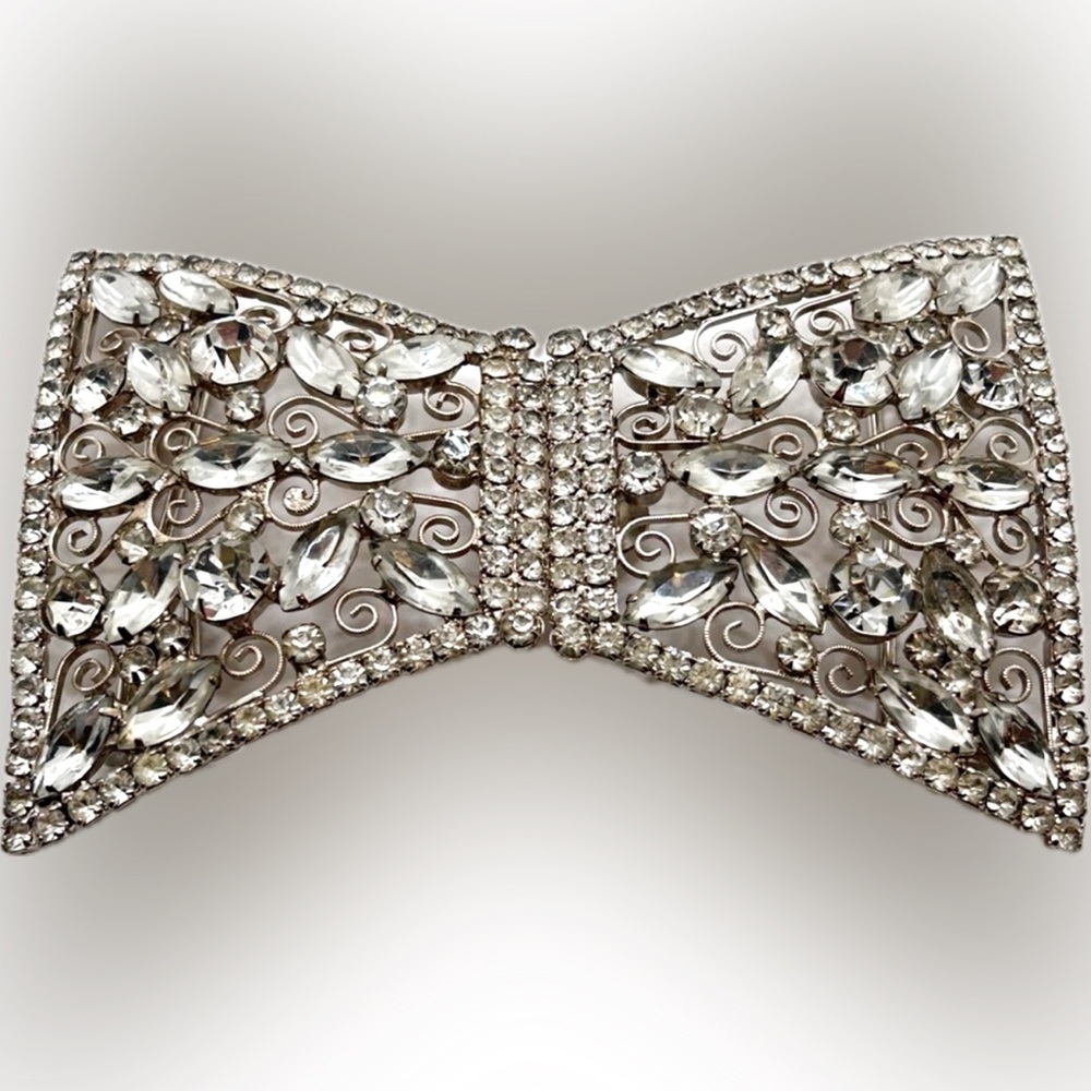 JULIANA D&E Verified Vintage Clear Rhinestone Metal Scroll Silver Belt Buckle